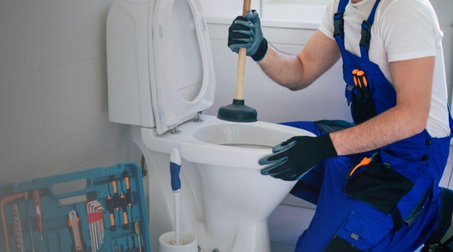 Local annual plumbing maintenance in Kentwood, LA